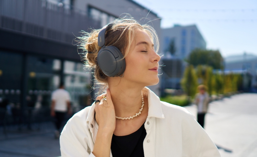 /EXTRA CONTENT/HEADPHONES/W800BT SE (1).jpg
